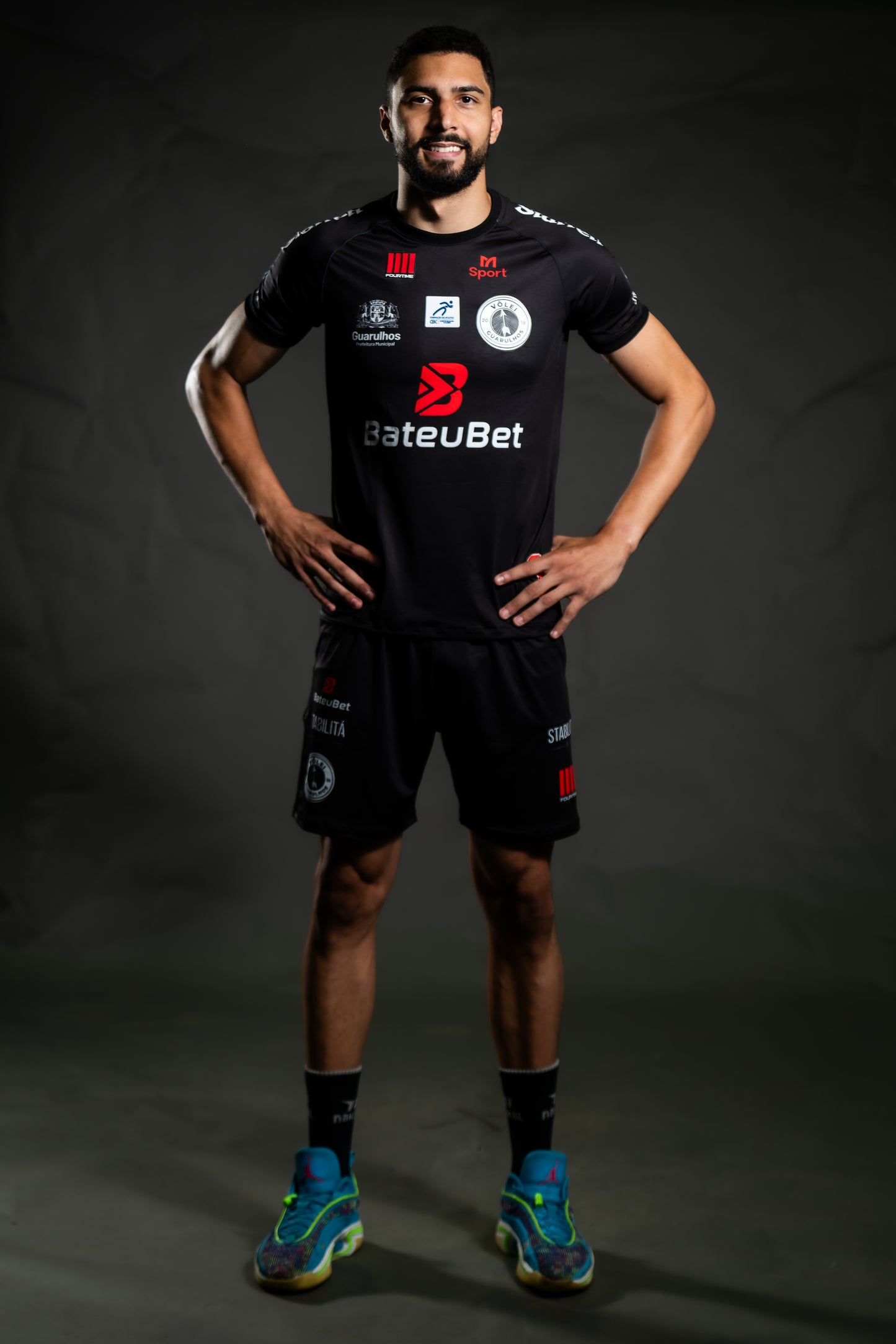 camiseta oficial vôlei guarulhos bateubet preto personalizado